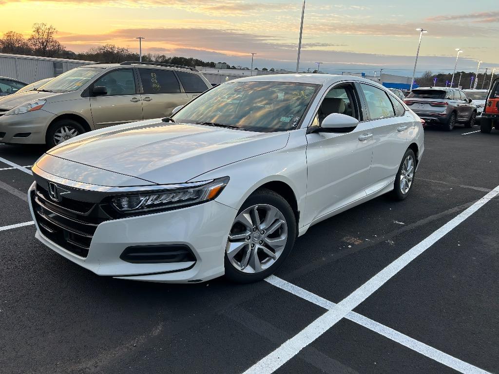 2019 Honda Accord LX's photo