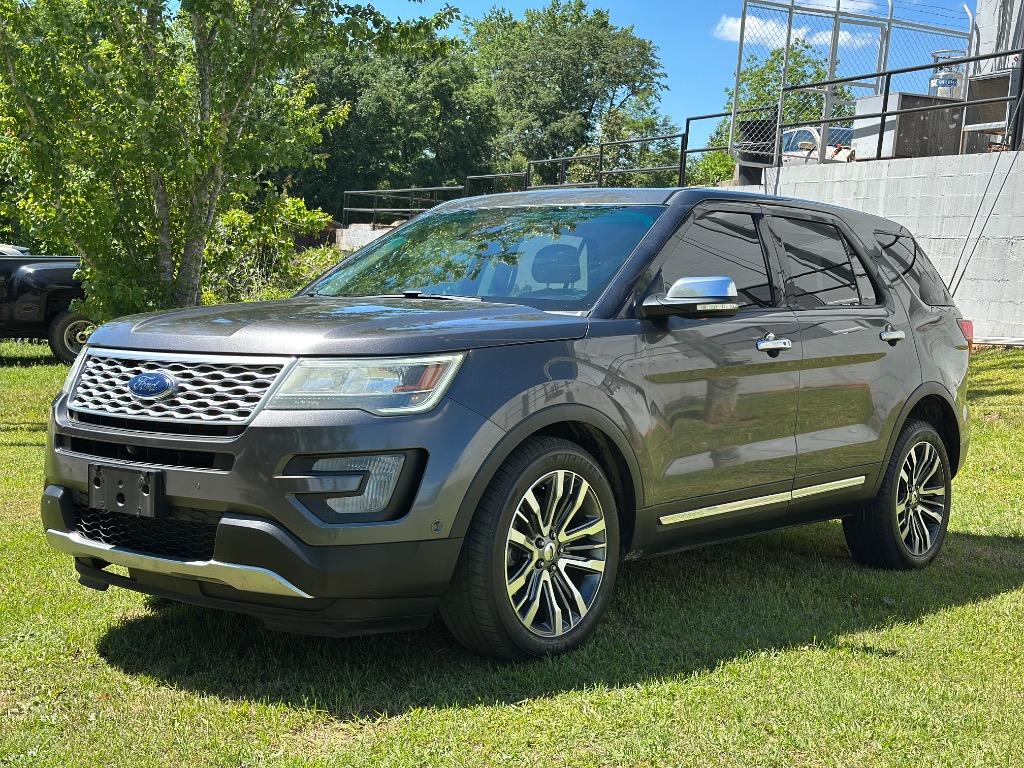 2016 Ford Explorer Platinum 4WD's photo