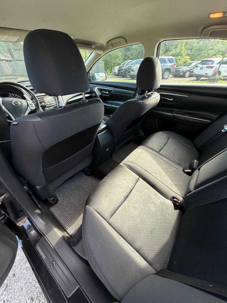 2018 Nissan Altima SR - Photo 13