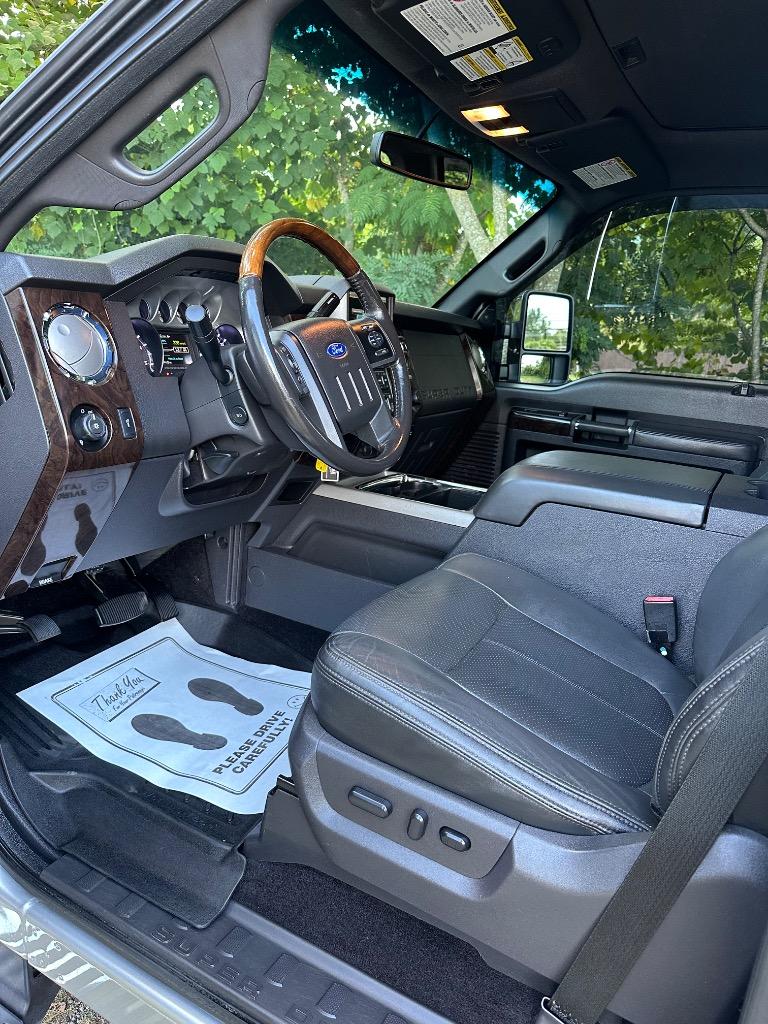 2015 Ford F-250 Super Duty Platinum - Photo 11